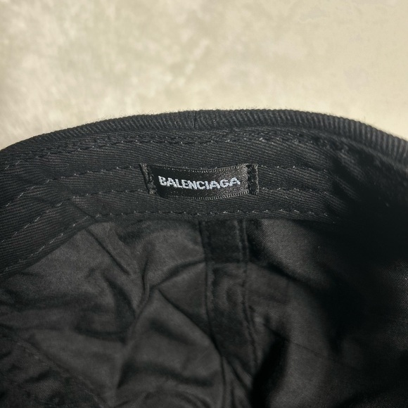 COPY - Balenciaga Black 2.0 Extreme  Logo Cap Rare - Picture 7 of 7